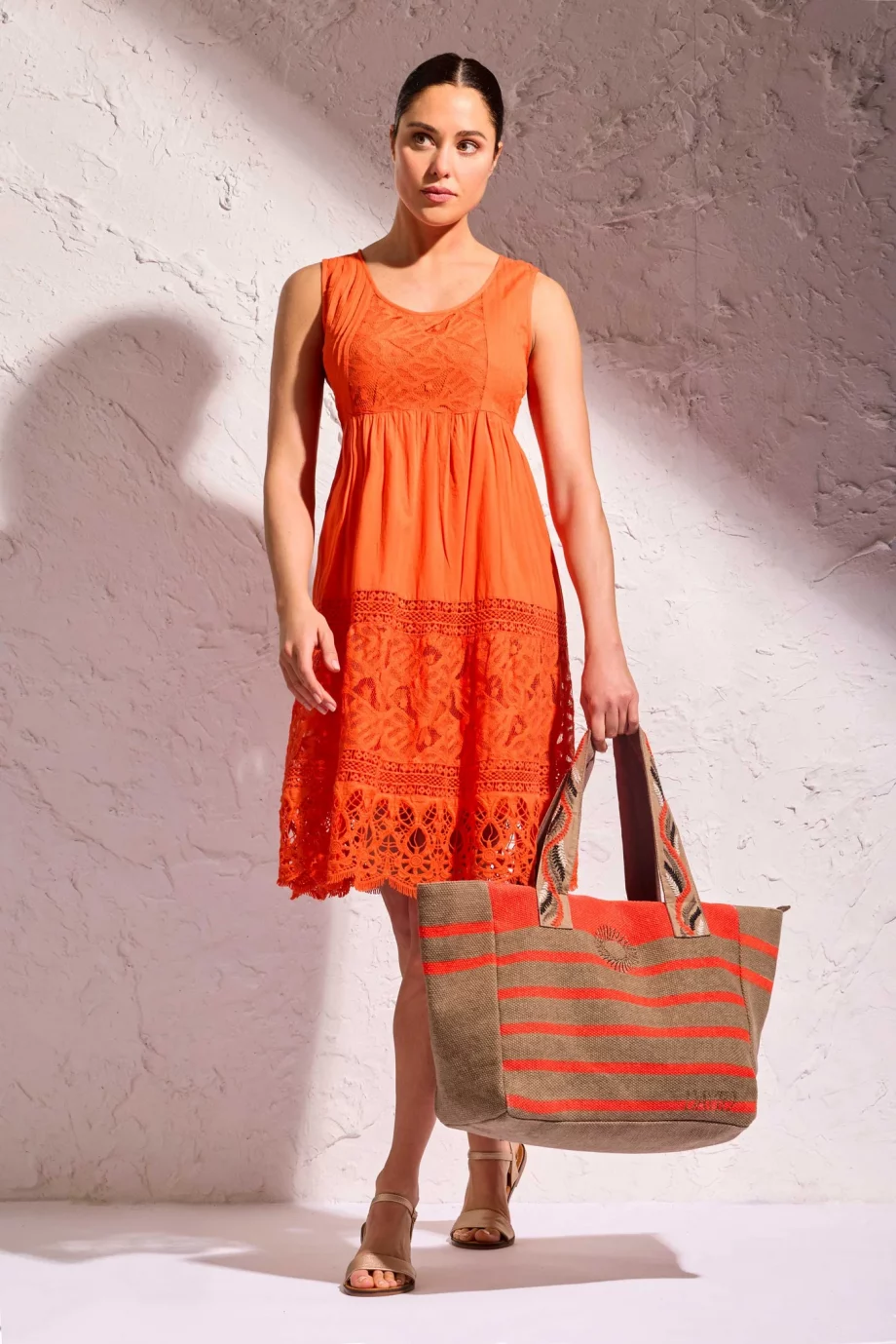 Vestido Corto Sisado Encaje Naranja - Imagen 2