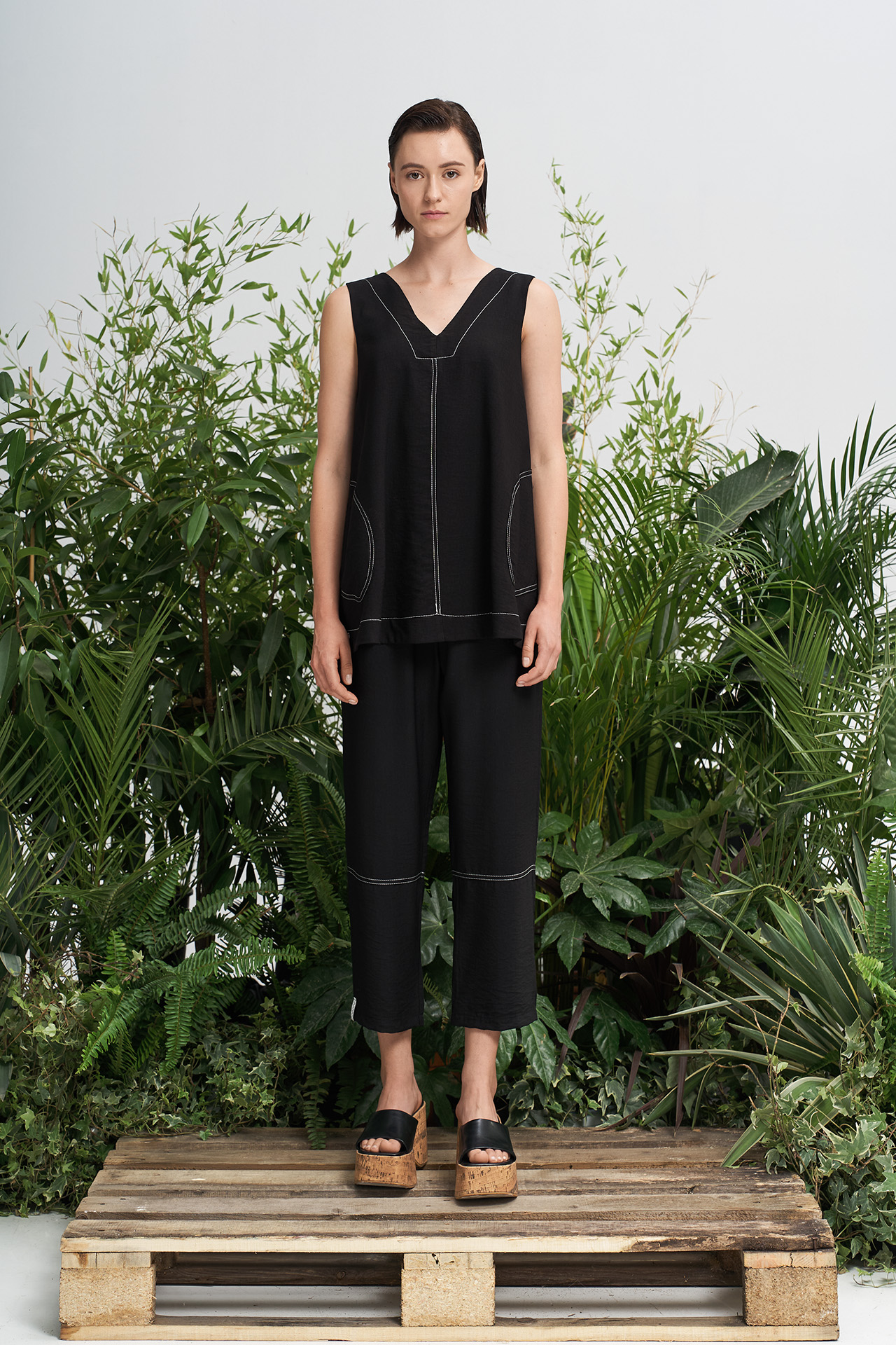 Top Nesk Negro - Imagen 2