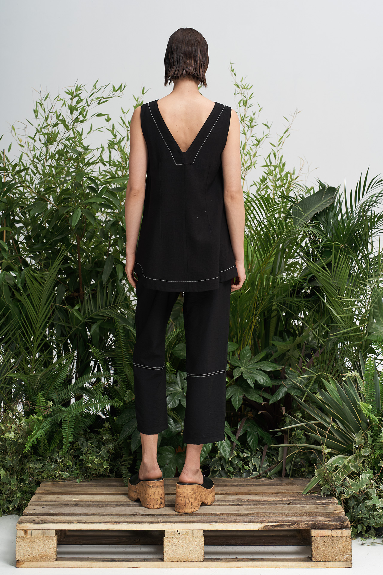 Top Nesk Negro - Imagen 4